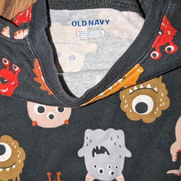 Old Navy Monster Pajama 5T - Picture 2 of 2